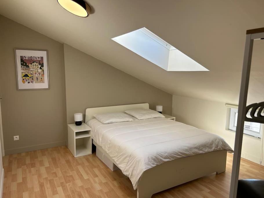 Grand Appartement De Standing 圣迪济耶 外观 照片